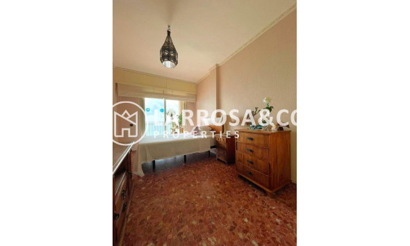 Herverkoop - Apartment - Torrevieja - Estacion de autobuses