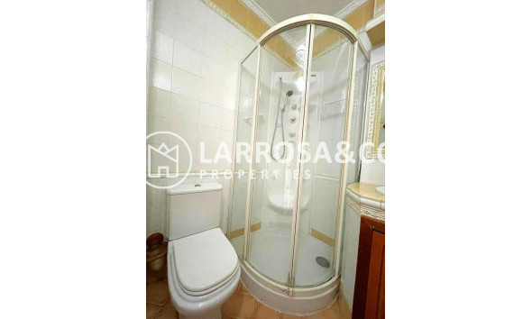 Herverkoop - Apartment - Torrevieja - Estacion de autobuses