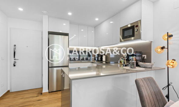 Reventa - Apartamento - Villamartín - Costa Blanca