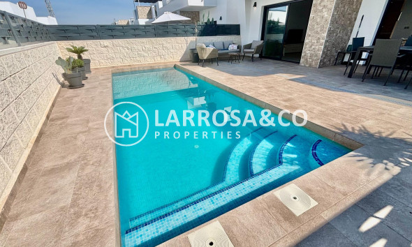 Resale - Detached House/Villa - Benijofar - Pueblo 4