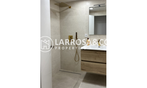 Resale - Apartment - Torrevieja - Costa Blanca