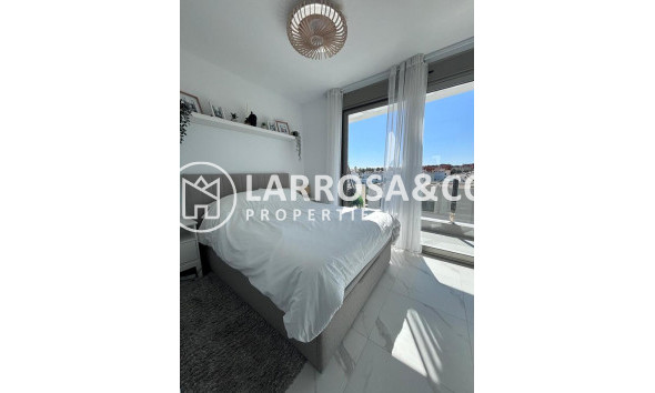 Resale - Detached House/Villa - Villamartín - Costa Blanca