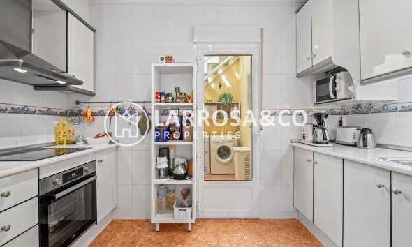 Resale - Semi-detached house - La Marina - Costa Blanca