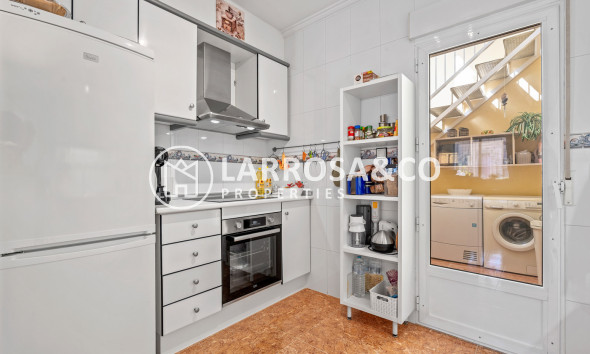 Resale - Semi-detached house - La Marina - Costa Blanca