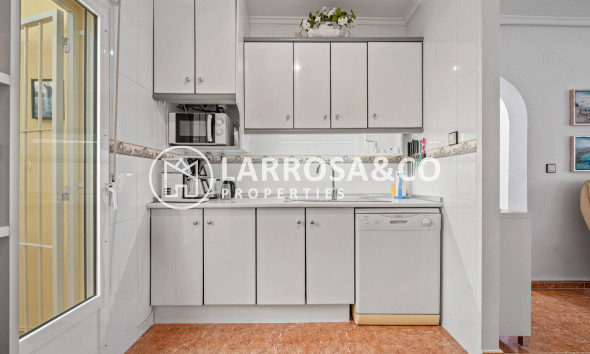 Resale - Semi-detached house - La Marina - Costa Blanca