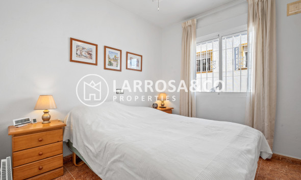 Resale - Semi-detached house - La Marina - Costa Blanca