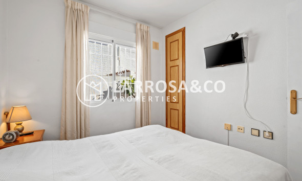 Resale - Semi-detached house - La Marina - Costa Blanca