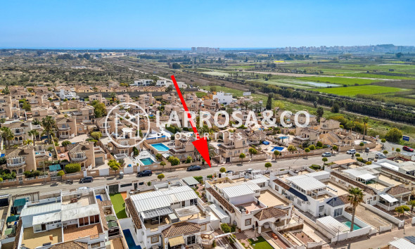 Resale - Semi-detached house - La Marina - Costa Blanca