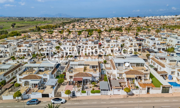 Resale - Semi-detached house - La Marina - Costa Blanca