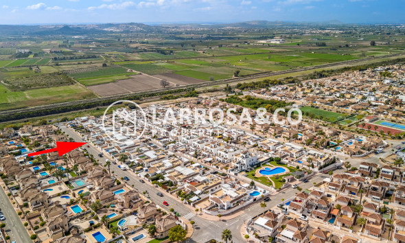 Resale - Semi-detached house - La Marina - Costa Blanca