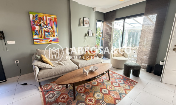 Resale - Detached House/Villa - La Zenia - Costa Blanca