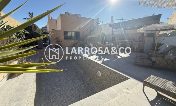 Resale - Detached House/Villa - La Zenia - Costa Blanca