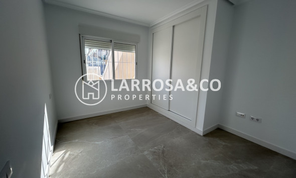 Resale - Apartment - Pilar de la Horadada - Costa Blanca