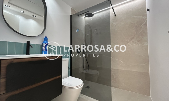 Resale - Apartment - Pilar de la Horadada - Costa Blanca