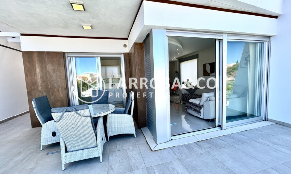 Resale - Detached House/Villa - Villamartín - Costa Blanca