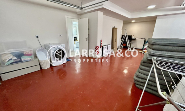 Resale - Detached House/Villa - Villamartín - Costa Blanca