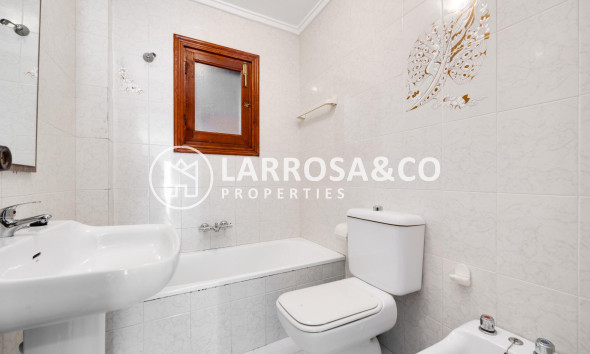 Herverkoop - Semi-detached house - Torrevieja - Nueva Torrevieja