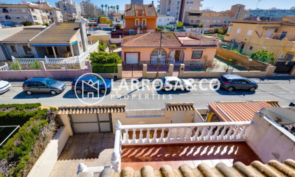 Herverkoop - Semi-detached house - Torrevieja - Nueva Torrevieja