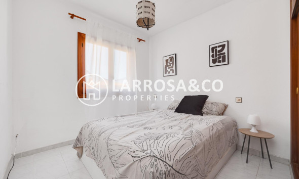 Herverkoop - Semi-detached house - Torrevieja - Nueva Torrevieja