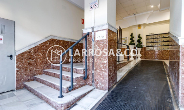 Herverkoop - Apartment - Torrevieja - Centro