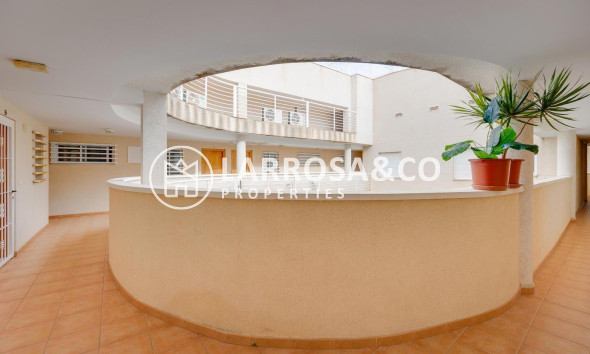 Herverkoop - Apartment - Torrevieja - Centro