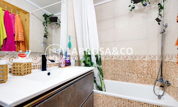 Herverkoop - Apartment - Torrevieja - Centro