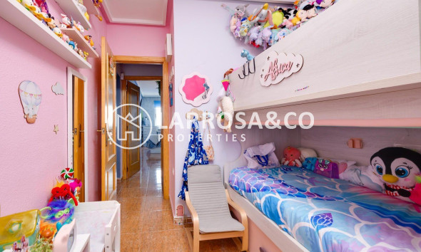 Herverkoop - Apartment - Torrevieja - Centro