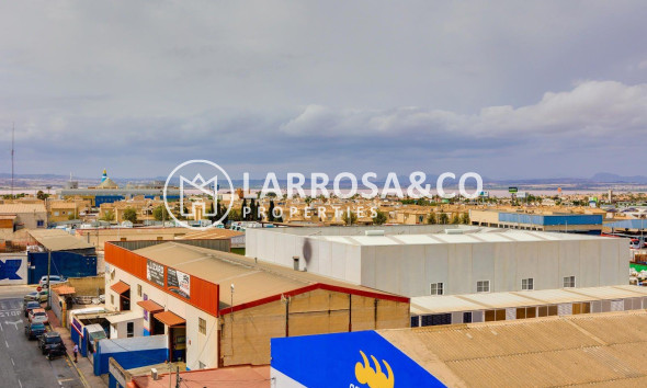 Herverkoop - Apartment - Torrevieja - Centro