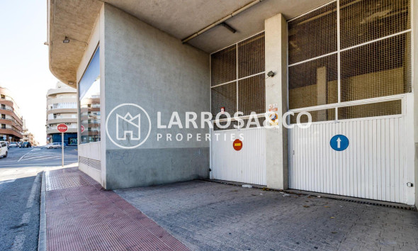 Herverkoop - Apartment - Torrevieja - Centro