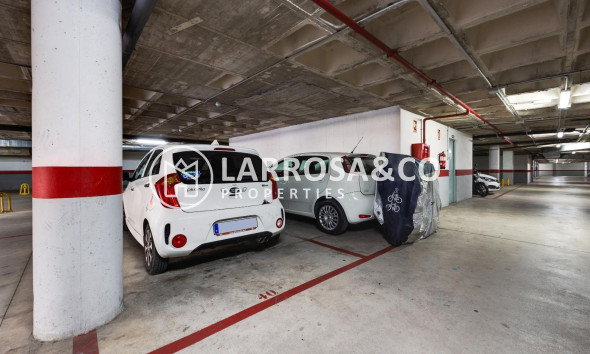 Herverkoop - Apartment - Torrevieja - Centro