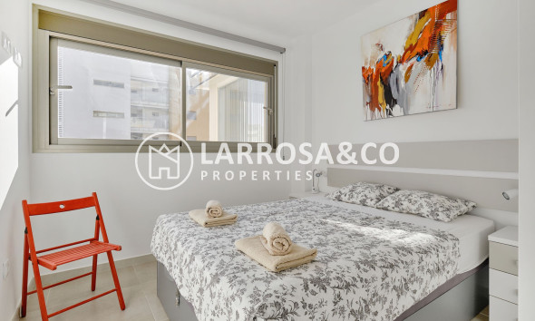 Resale - Apartment - Orihuela costa - Costa Blanca