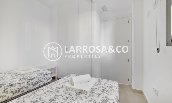 Resale - Apartment - Orihuela costa - Costa Blanca