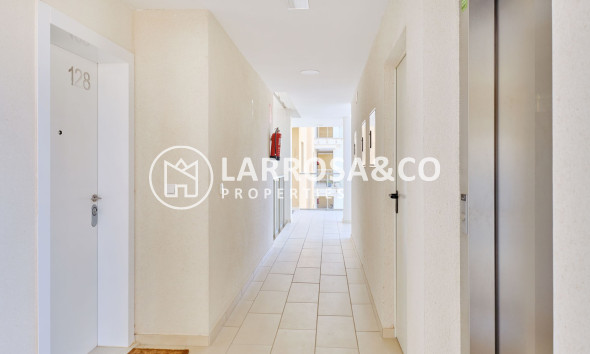 Resale - Apartment - Orihuela costa - Costa Blanca