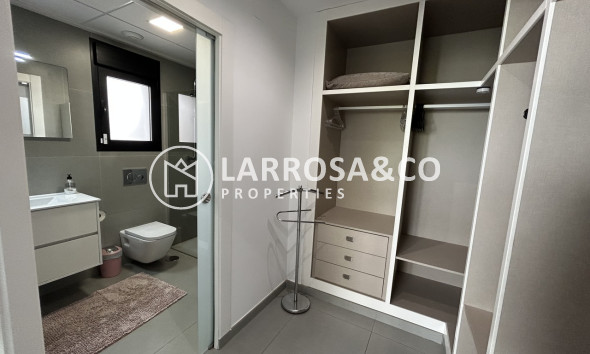 Reventa - Chalet - Los Balcones - Costa Blanca