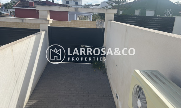 Reventa - Chalet - Los Balcones - Costa Blanca