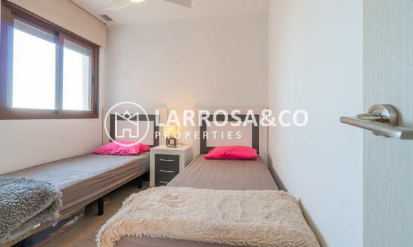 Resale - Apartment - Orihuela costa - Costa Blanca