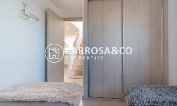 Resale - Apartment - Orihuela costa - Costa Blanca