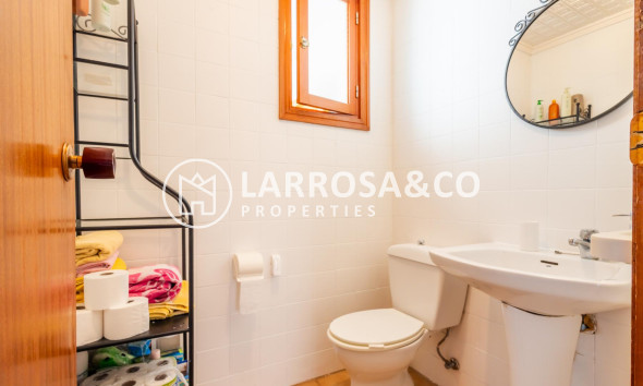 Resale - Apartment - Torrevieja - Playa de los Naufragos