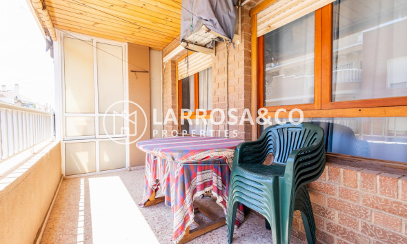 Resale - Apartment - Torrevieja - Playa de los Naufragos