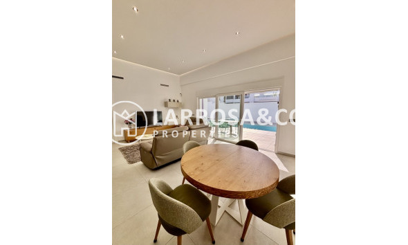 Resale - Detached House/Villa - Benijofar - Costa Blanca