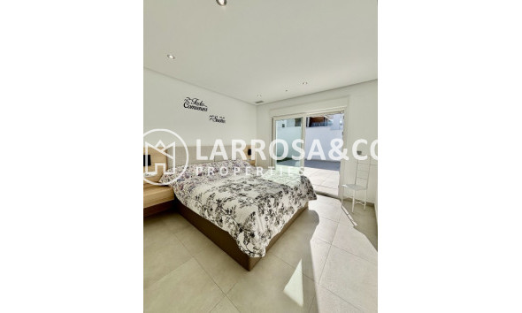 Resale - Detached House/Villa - Benijofar - Costa Blanca