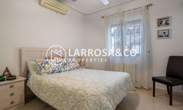 Resale - Detached House/Villa - Bigastro - Inland