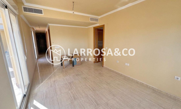 Reventa - Atico - Guardamar del Segura - puerto deportivo