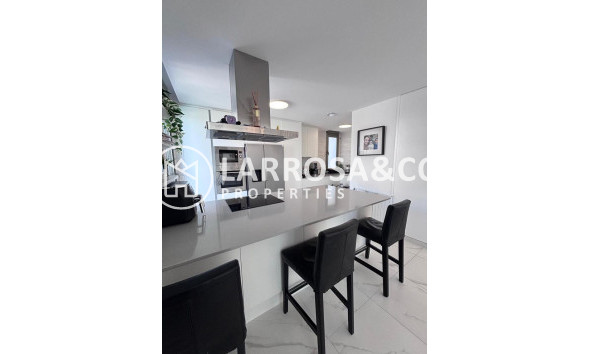 Resale - Detached House/Villa - Villamartín - Costa Blanca