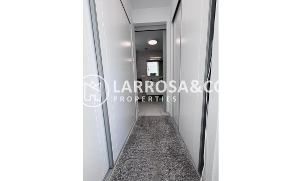 Resale - Detached House/Villa - Villamartín - Costa Blanca