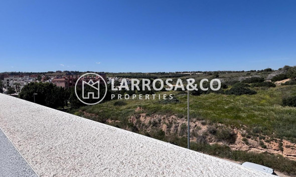 Resale - Detached House/Villa - Villamartín - Costa Blanca