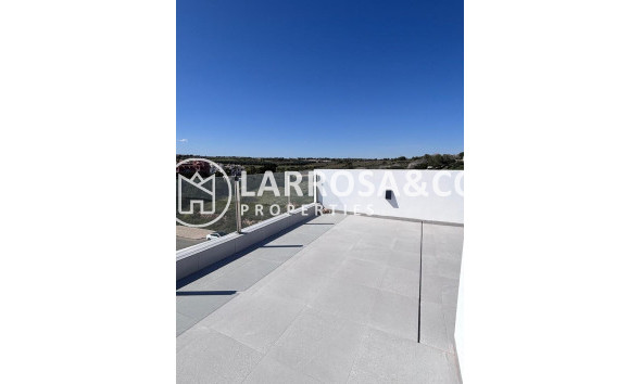 Resale - Detached House/Villa - Villamartín - Costa Blanca