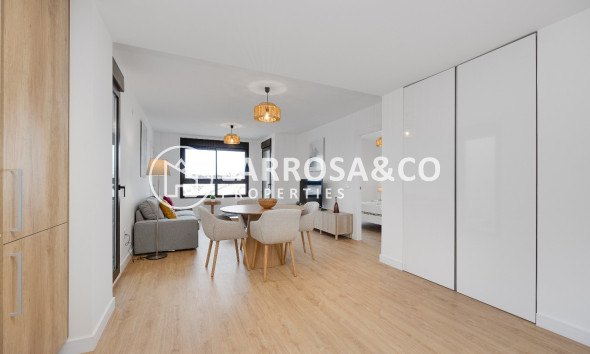 Herverkoop - Penthouse  - Villamartín - Costa Blanca