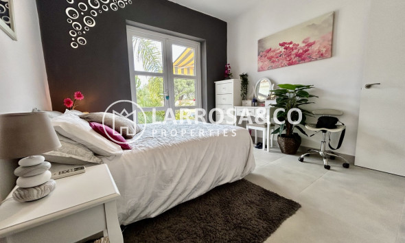 Resale - Detached House/Villa - Cabo Roig - Costa blanca