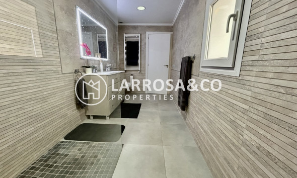 Resale - Detached House/Villa - Cabo Roig - Costa blanca